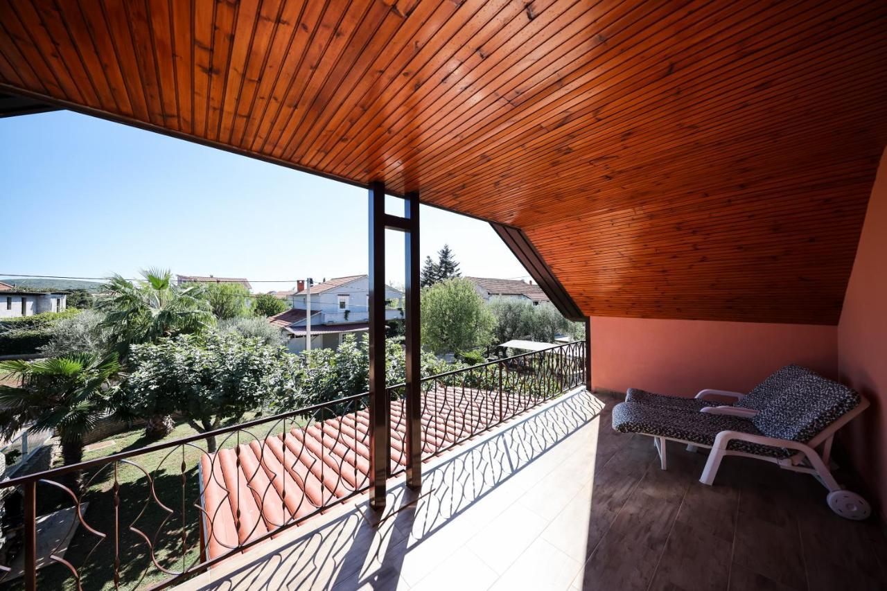Apartment Ruza Sukošan Kültér fotó